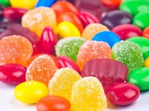 人民日?qǐng)?bào)精選70個(gè)超實(shí)用健康養(yǎng)生飲食小知識(shí) 守護(hù)健康，從每日餐桌開始